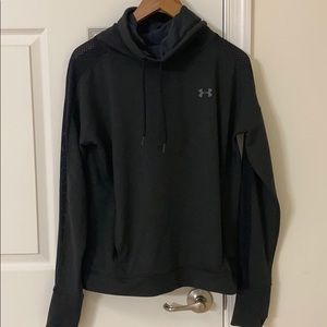 NWOT Women’s Athletic Under Armour Pullover